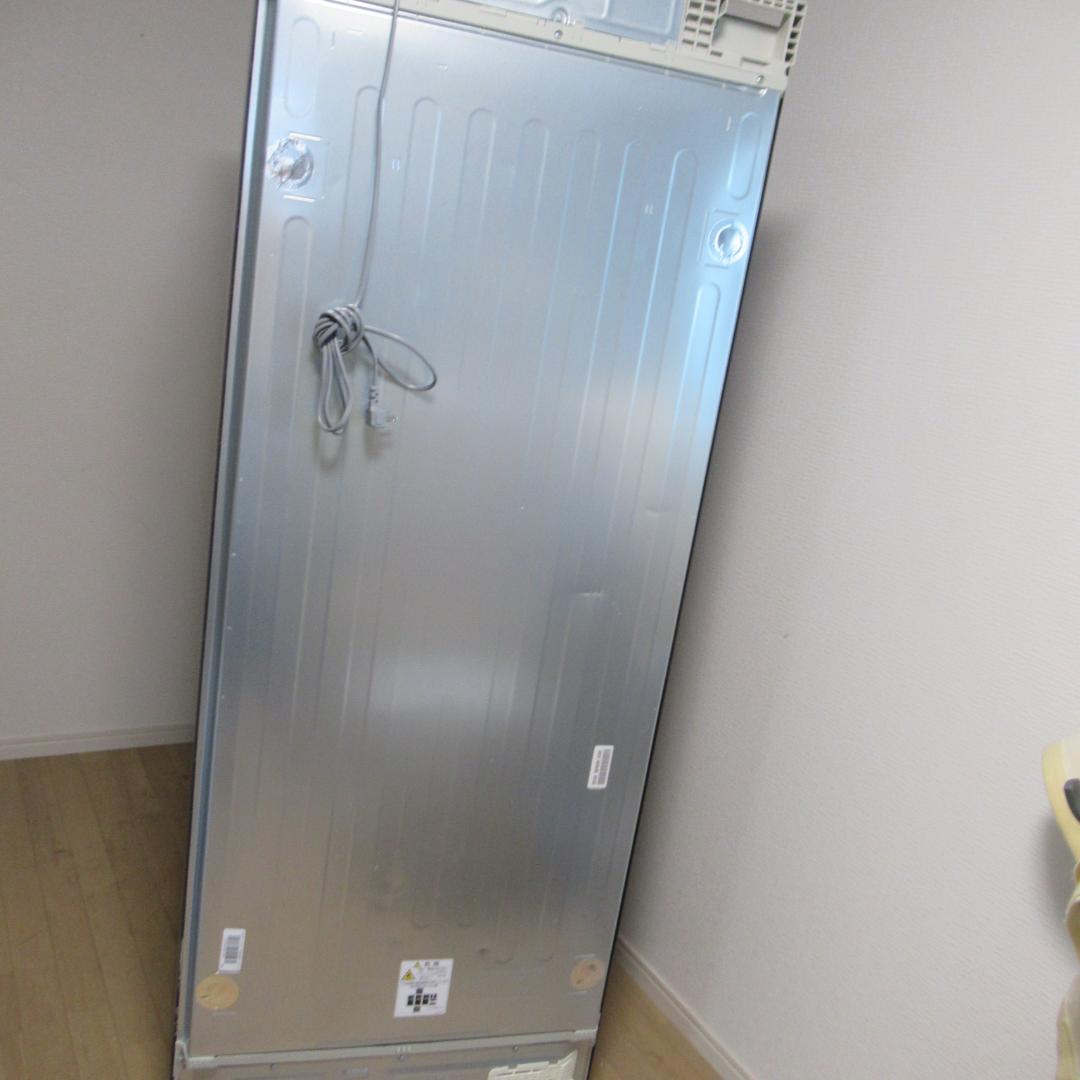 M1012X 東芝 6ドア冷蔵庫VEGETA GR-V550FZS 2023年