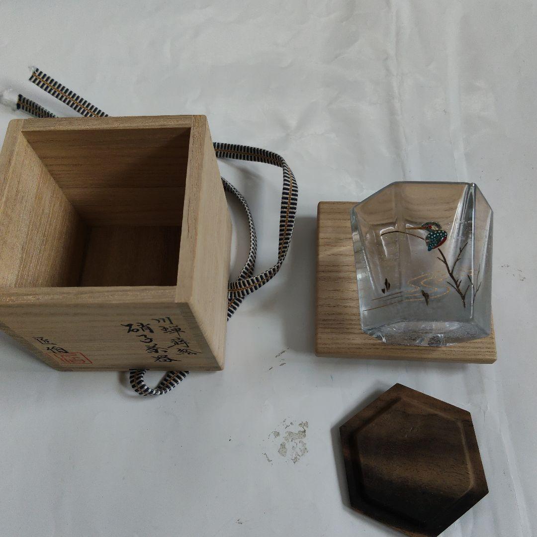 六角形のガラス棗 川蝉蒔絵