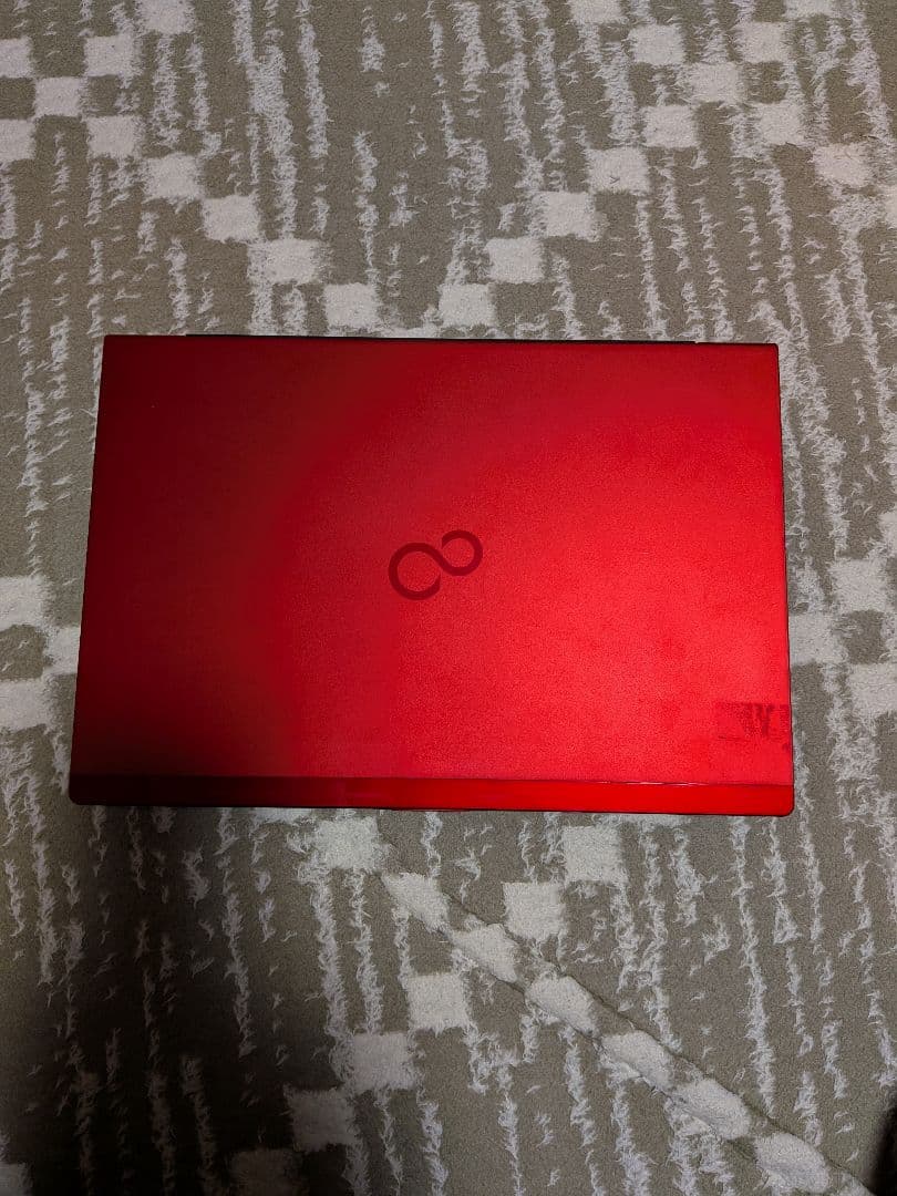 富士通 LIFEBOOK UH90/B3 レッド