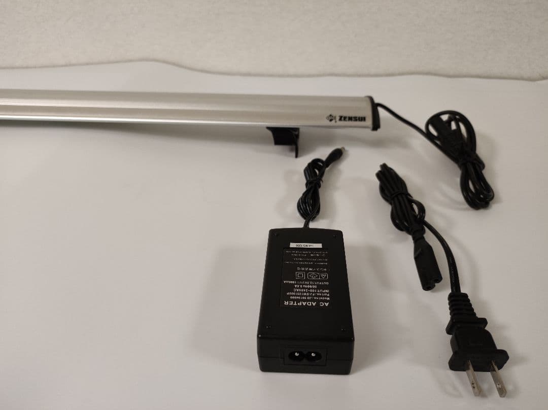 アポロ　ZENSUI LED ライト　白色　青色２本セット