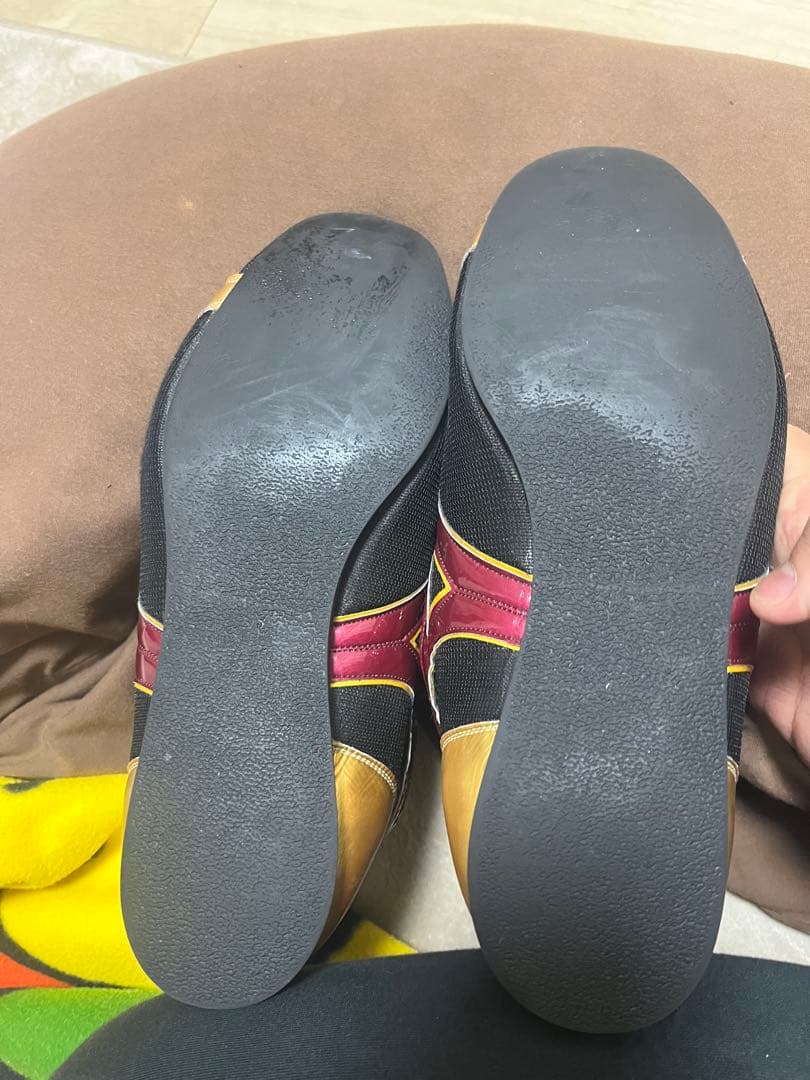 ボクシングシューズ ハイカット 黒/金/赤