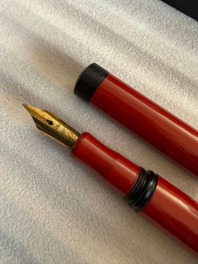 兜木ペン先、朱漆、インキ止め式、エボナイト