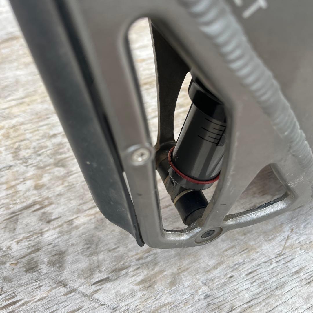 さばち様 giant reign 26インチ　フレーム　サスペンション