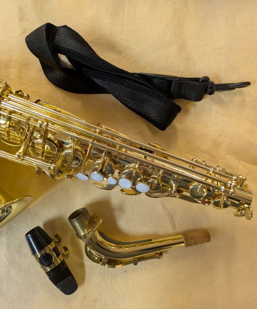 美品 YAMAHA アルトサックス　YAS-24　ストラップ ハードケース付き