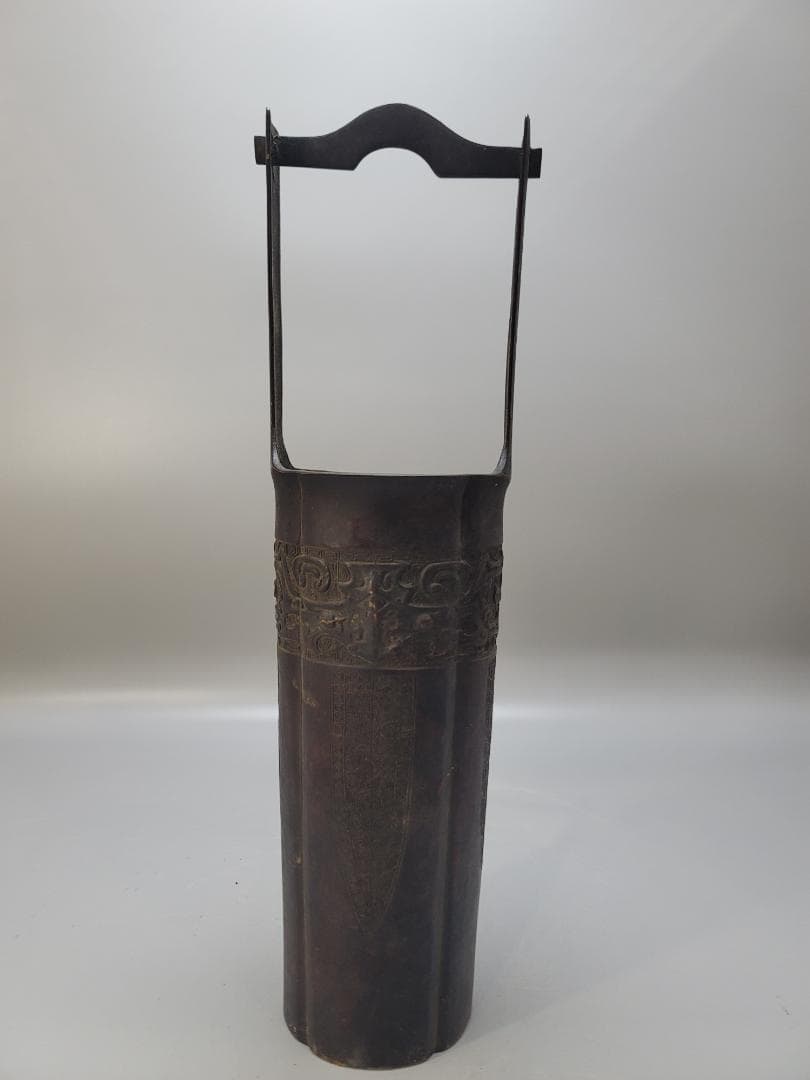 古銅 饕餮紋 手付 桶形 花器 晴眠 骨董品