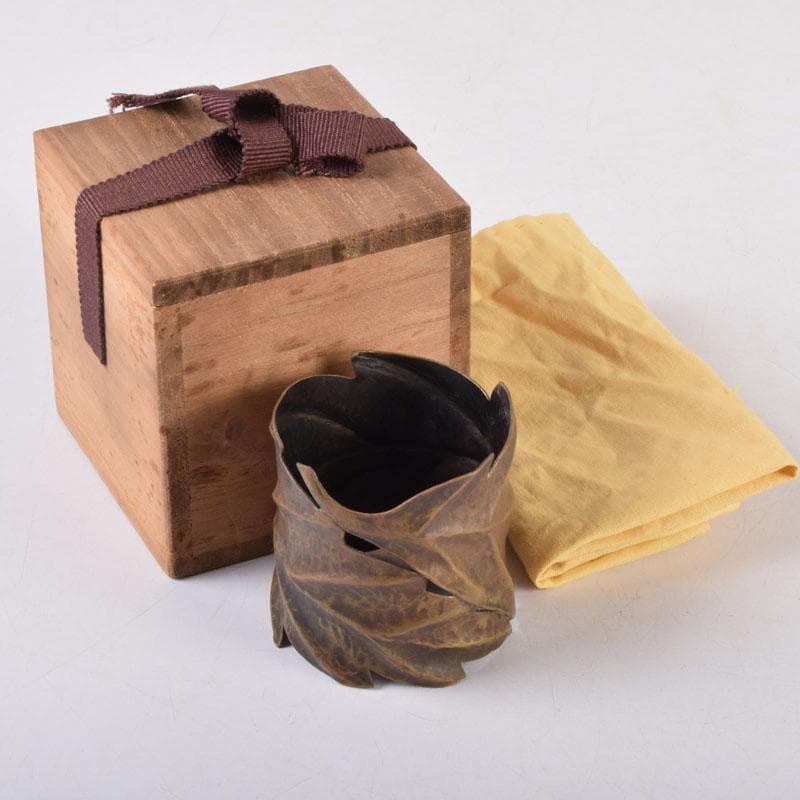 茶道具　古銅槌出　葉形　蓋置　時代箱　V　8546