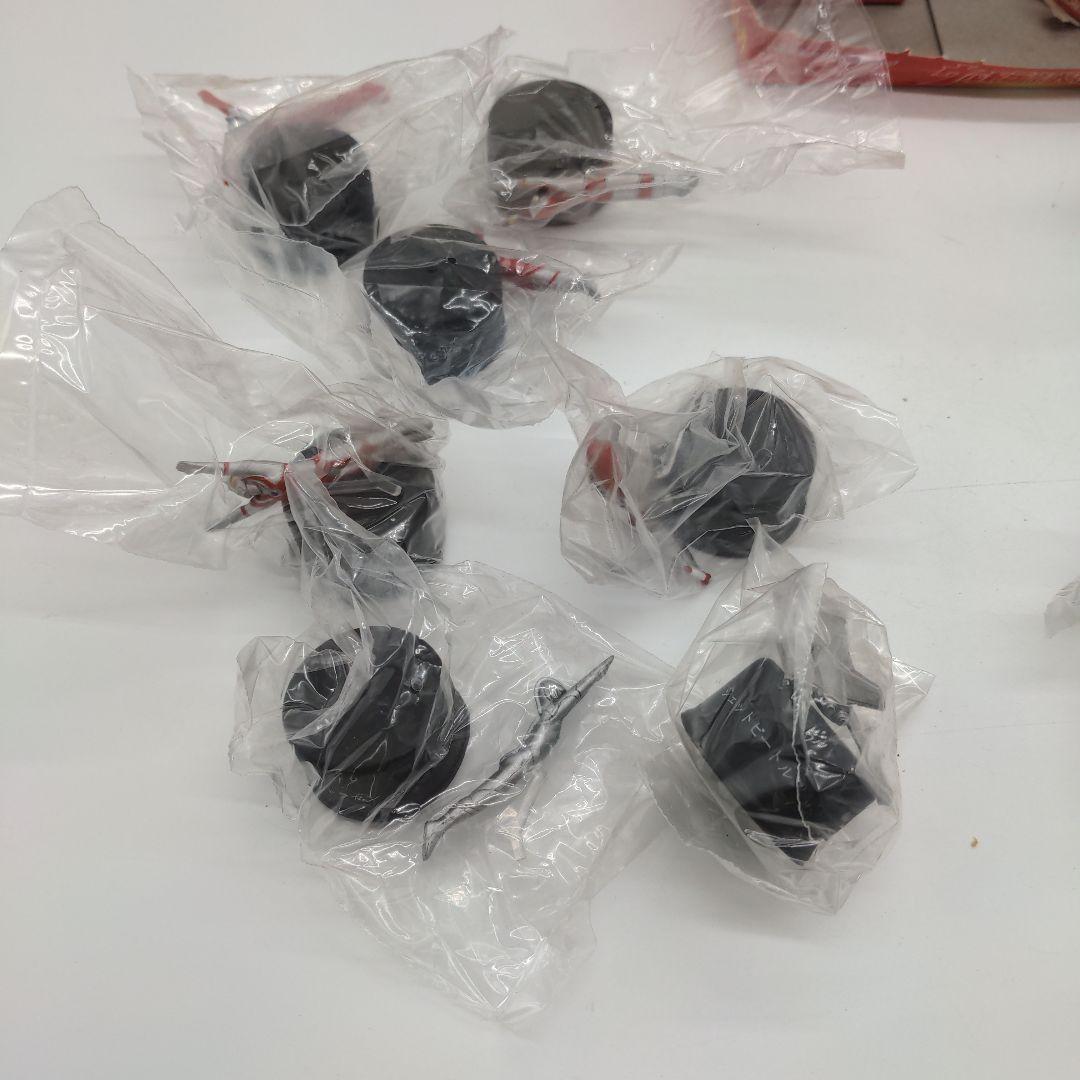 ウルトラ空中大激突　ボトルキャップガレージ