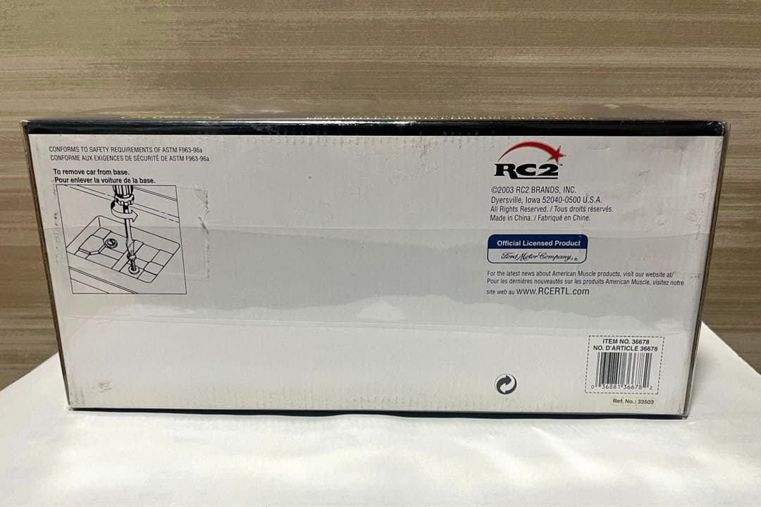 アメリカンマッスル 1/18 FORD T-BUCKET ファイアパターン