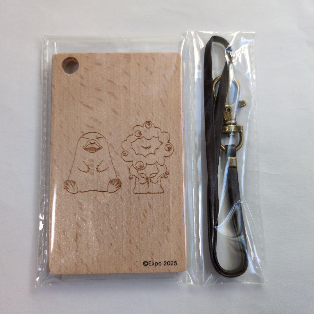 万博限定 ICOCAカードとミャクミャク木製パスケースセット