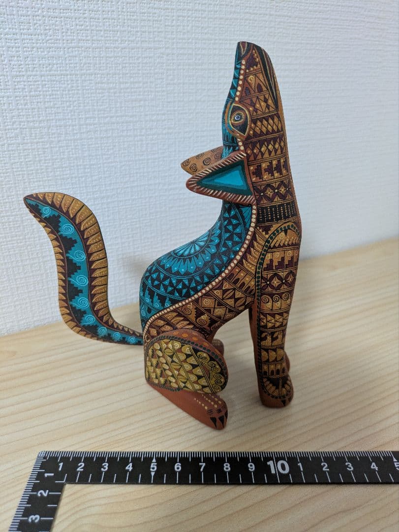​メキシコ オアハカ アレブリヘ ウッドカービング コヨーテ 作家サイン有