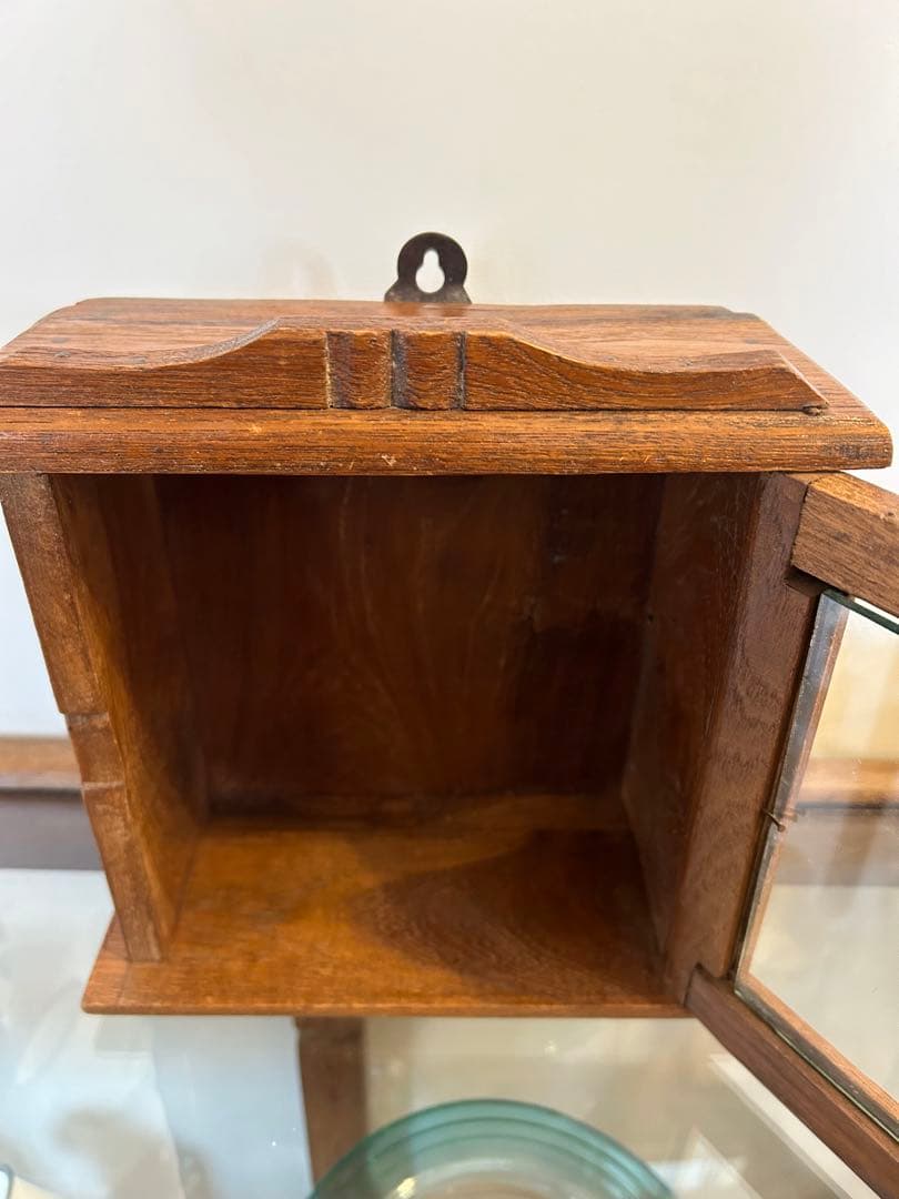 ヴィンテージ　木製ガラス扉収納ボックス アンティーク