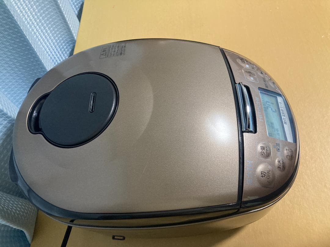 ★美品★　2022年製　HITACHI 圧力IH炊飯器 RZ-EF10E9MT