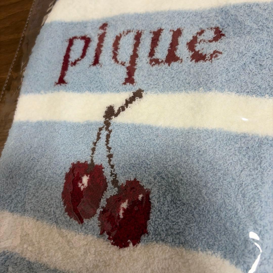 新品2点Lサイズ　Sサイズ　ベビモコチェリージャガードニット