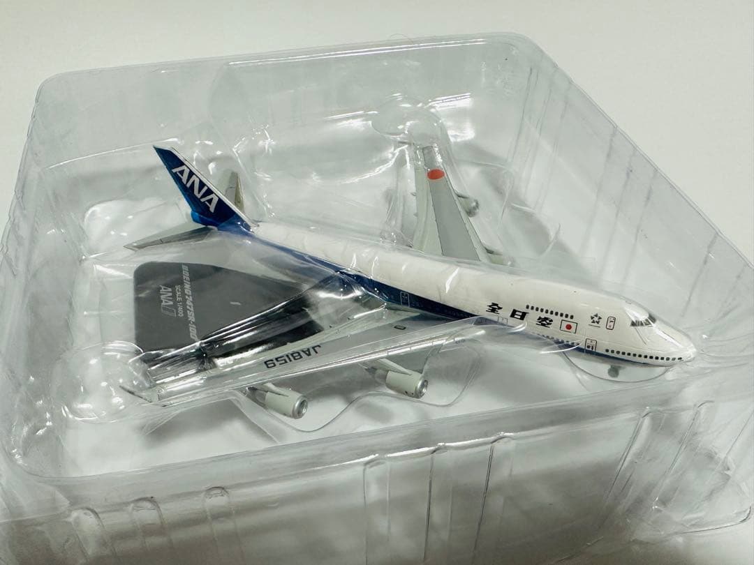 全日空商事 1/400 ANA 747SR-100 NH40001