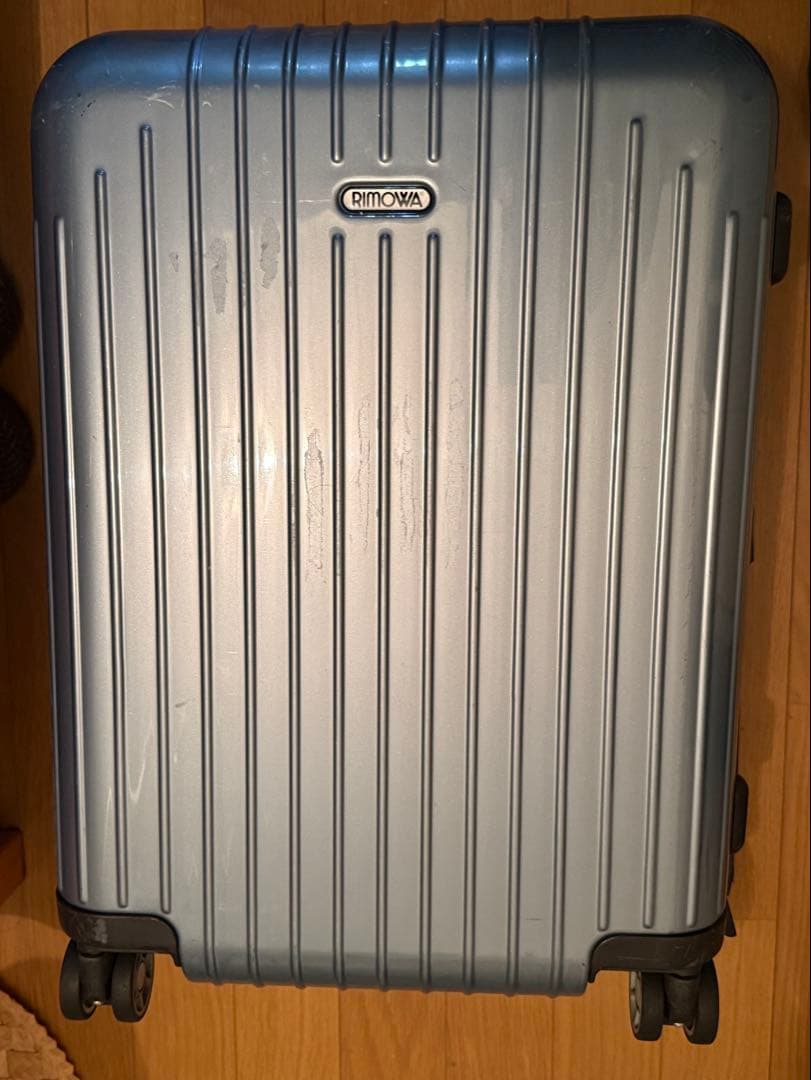 最軽量　リモワスーツケース　機内持ち込みサイズ