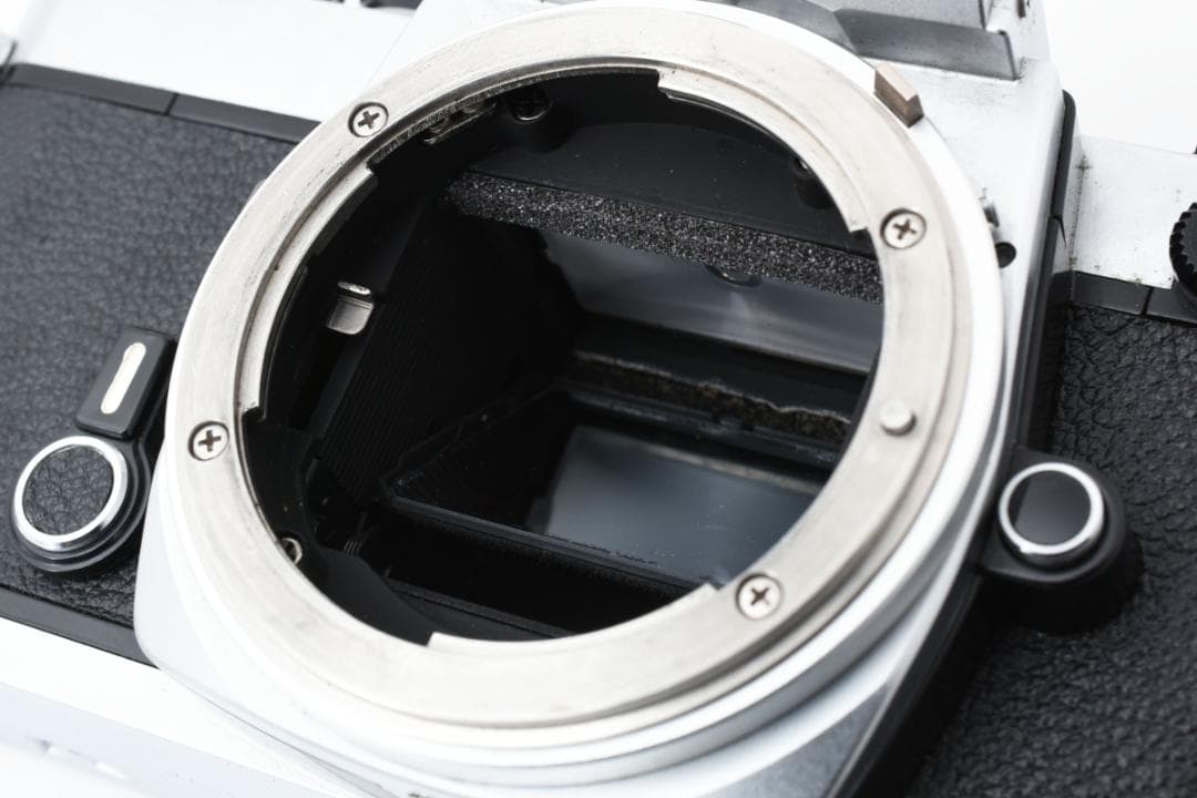 ★モルト貼り替え済・美品★ ニコン Nikon FM ボディ #17298