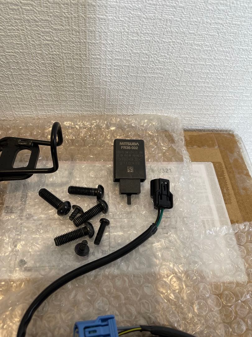 新車外し　z900rs テールランプ　ウィンカー　リレー　ハンドル