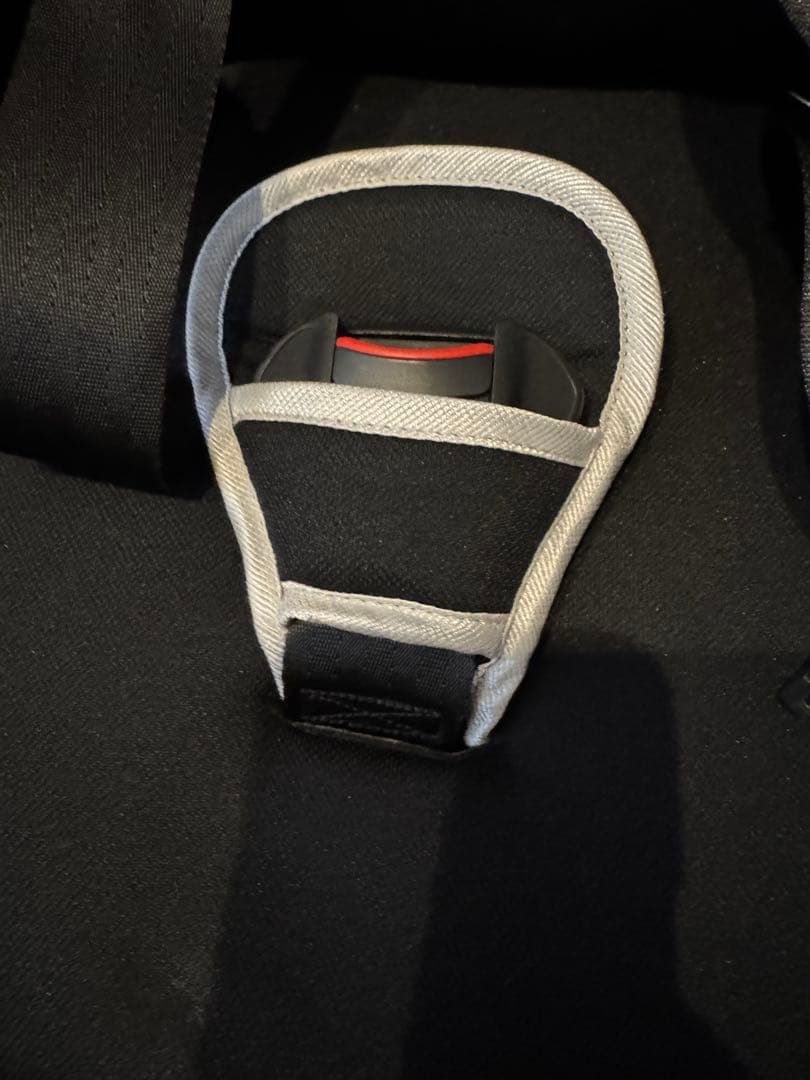 日本育児 トラベルベストECフィックス ISOFIX ブラック チャイルドシート