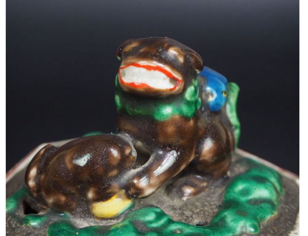 送料無料　江戸時代後期　九谷焼『角福』銘　獅子紐六角香炉　本物保証　木箱