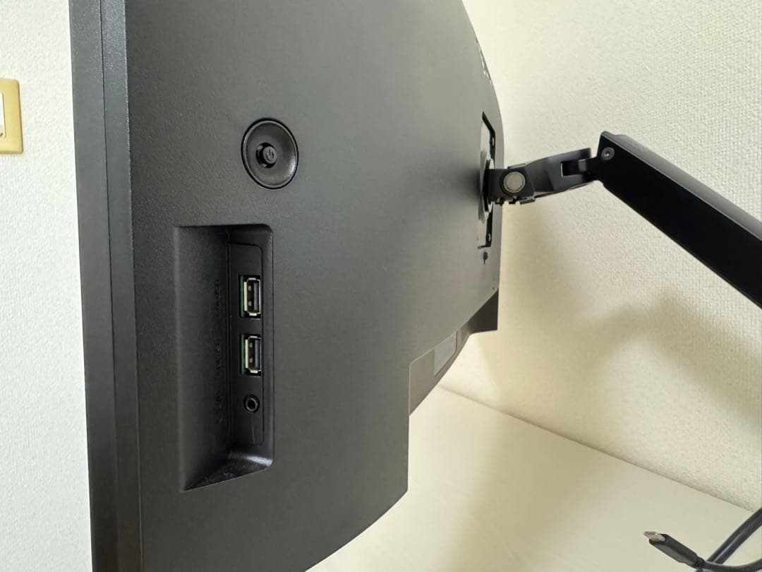 34WQ75C LG 曲面モニター 140時間使用