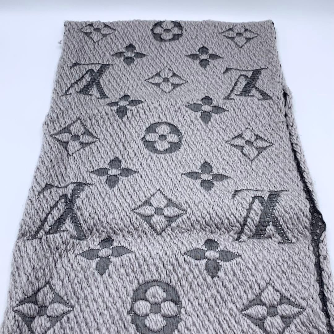 【美品】ルイヴィトン　マフラー　エシャルプロゴマニア　グレー　LVロゴ