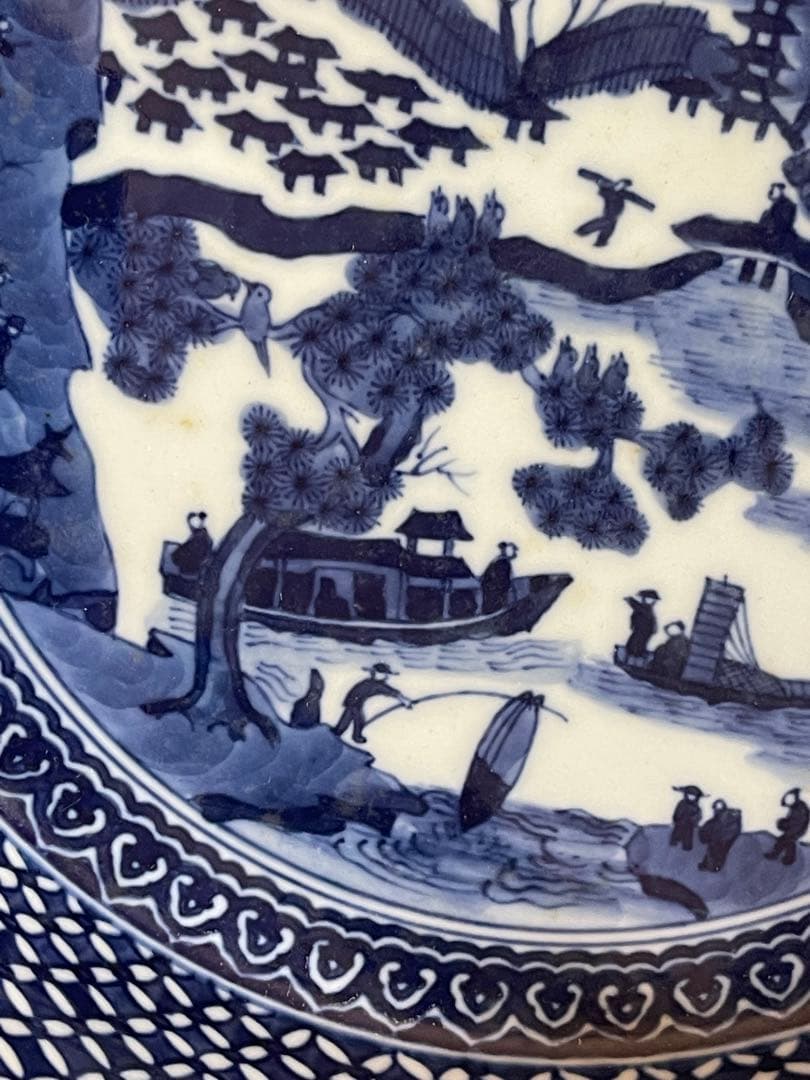 青白い風景画の深皿 陶器