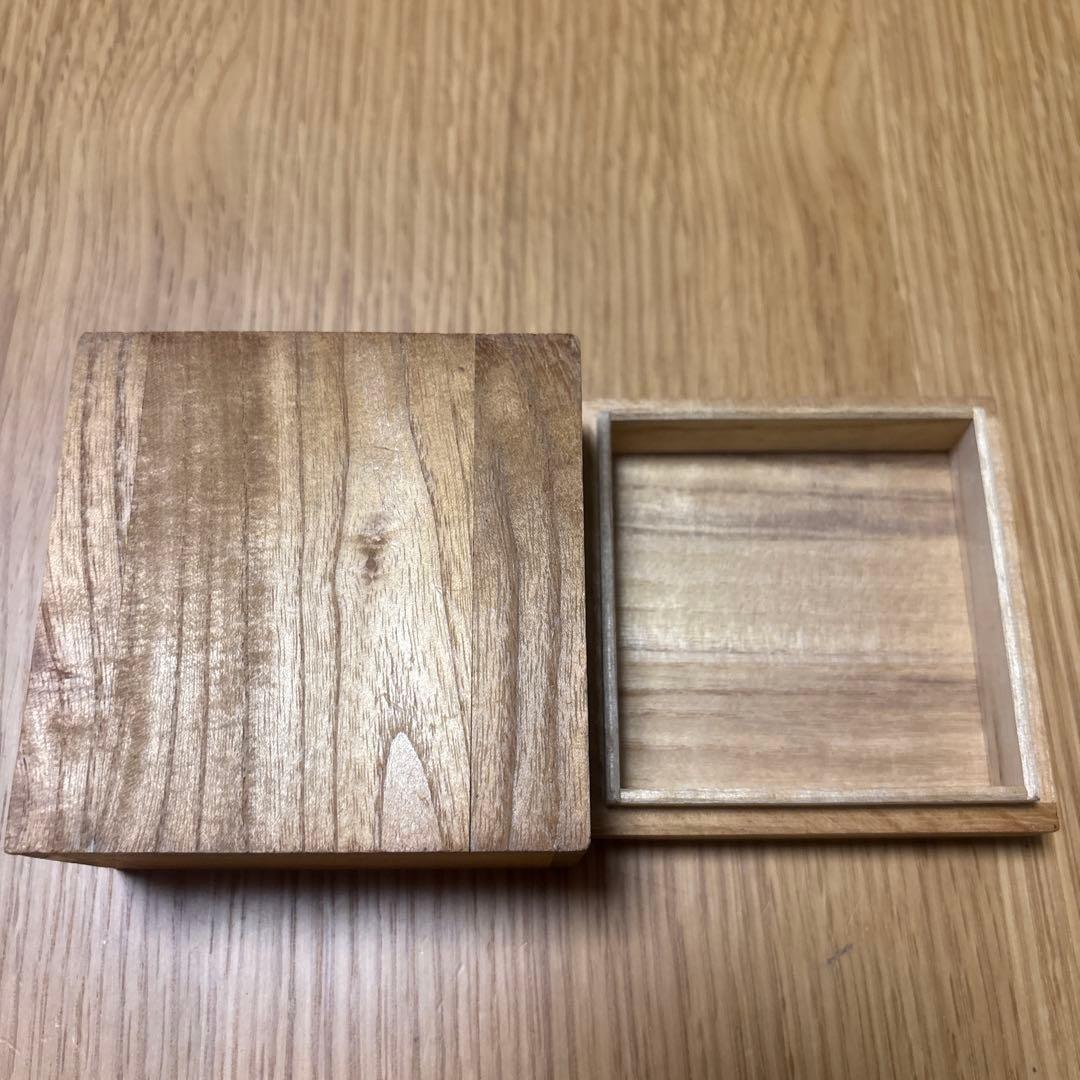 勲章　記念　蓋　警察　金属　製装飾皿 木箱付き