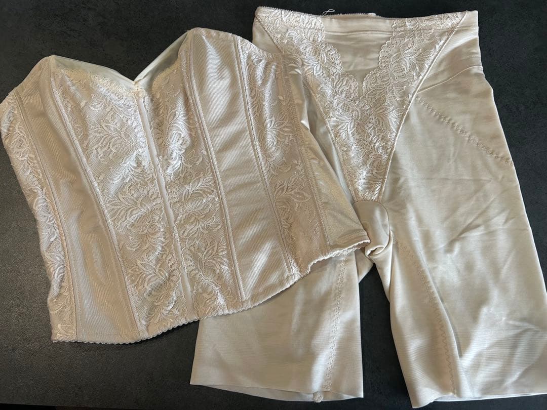 アールイズ ブライダルインナー アイボリー ブラジャーとショーツ セット 76