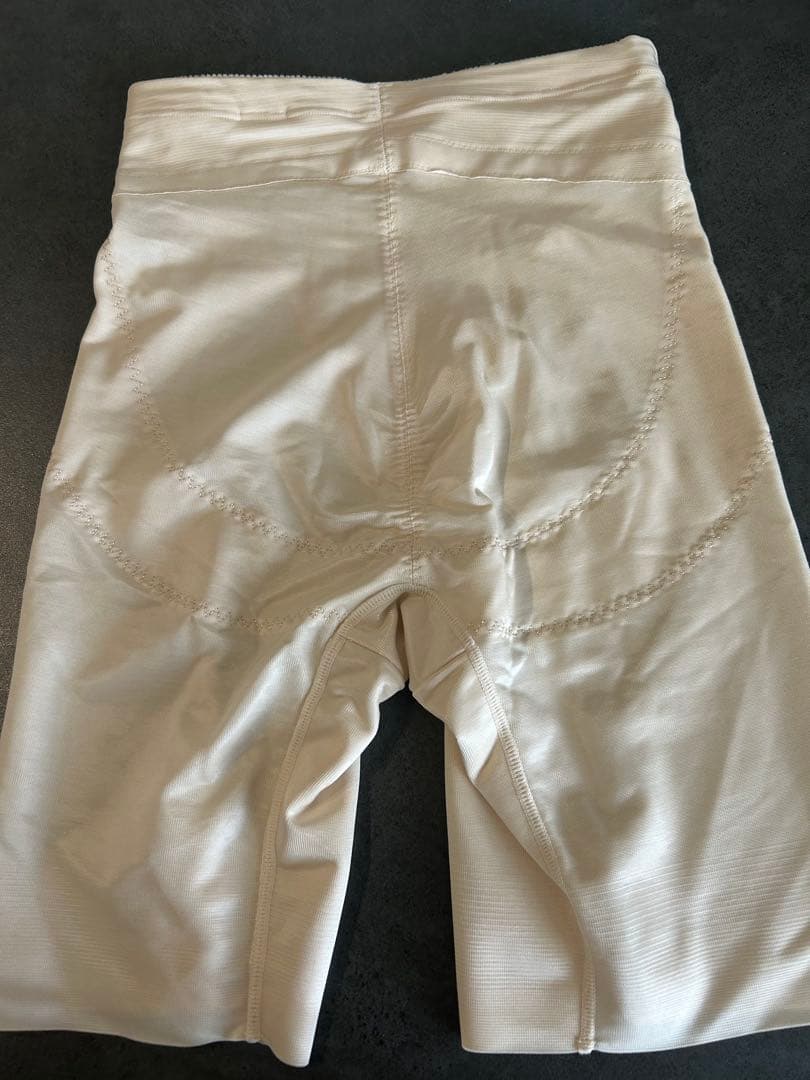 アールイズ ブライダルインナー アイボリー ブラジャーとショーツ セット 76