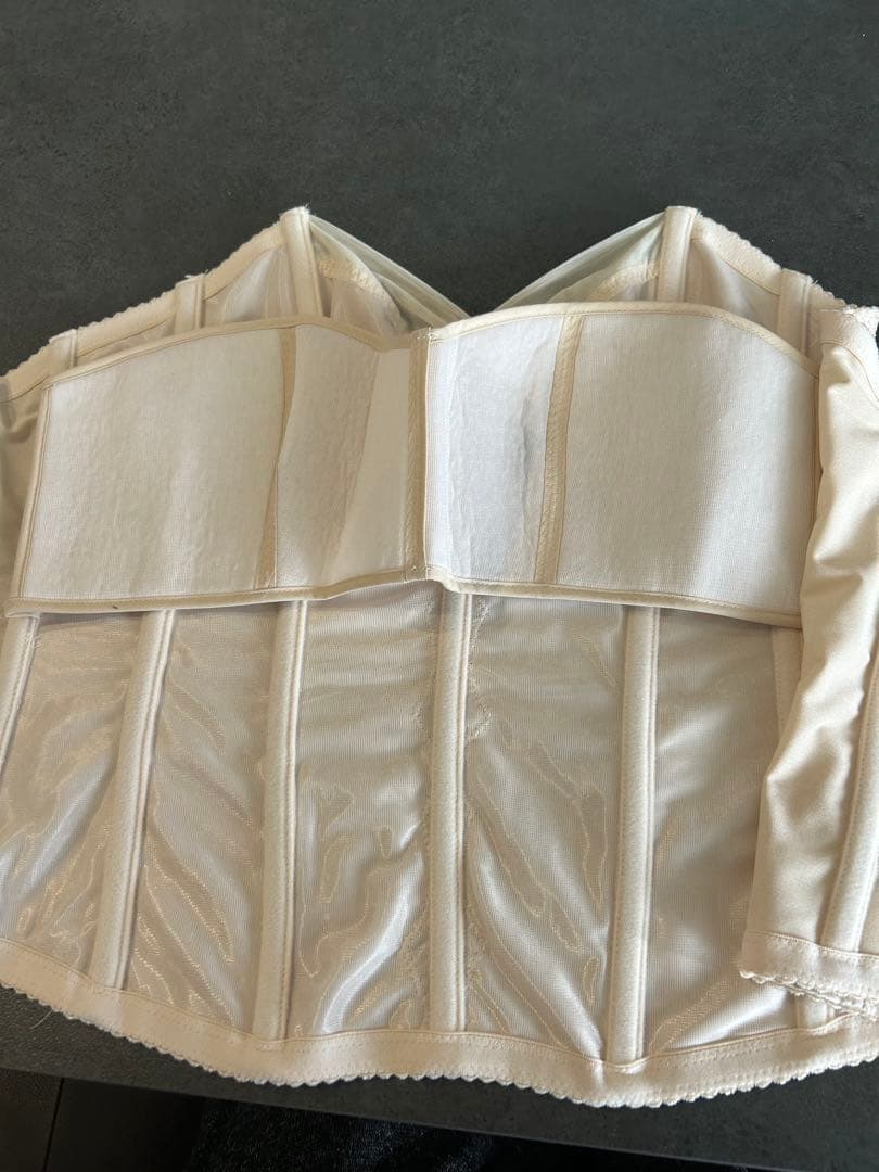 アールイズ ブライダルインナー アイボリー ブラジャーとショーツ セット 76