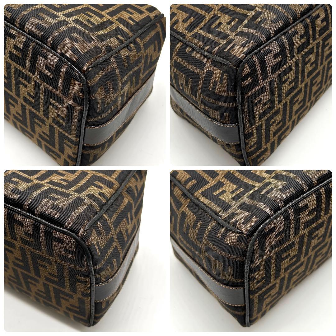 FENDI フェンディ バニティ ハンドバッグ ズッカ 鍵付き ブラウン