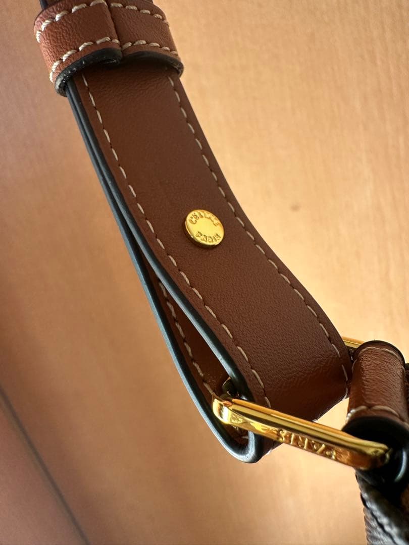 CELINE ゴールドの金具 ミディアム AVA（アヴァ） トリオンフバッグ