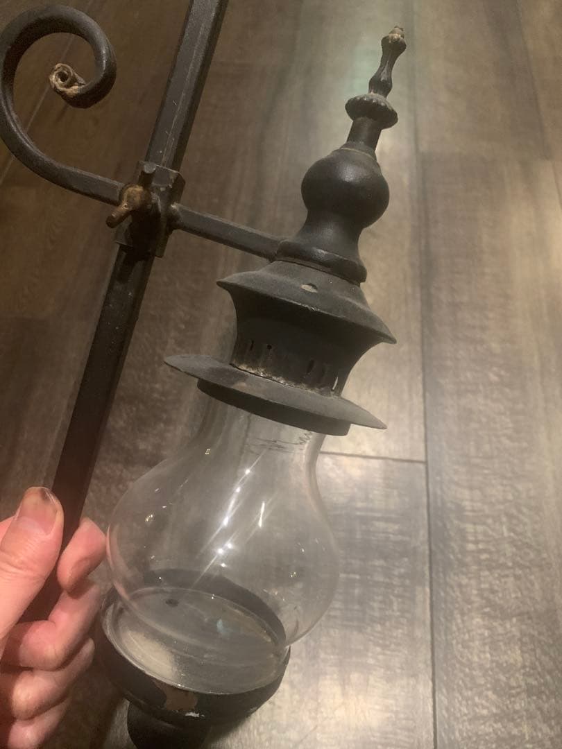 必見！！正体不明のアンティークランプ　ヴィンテージ　クラシック　ご覧下さい！！