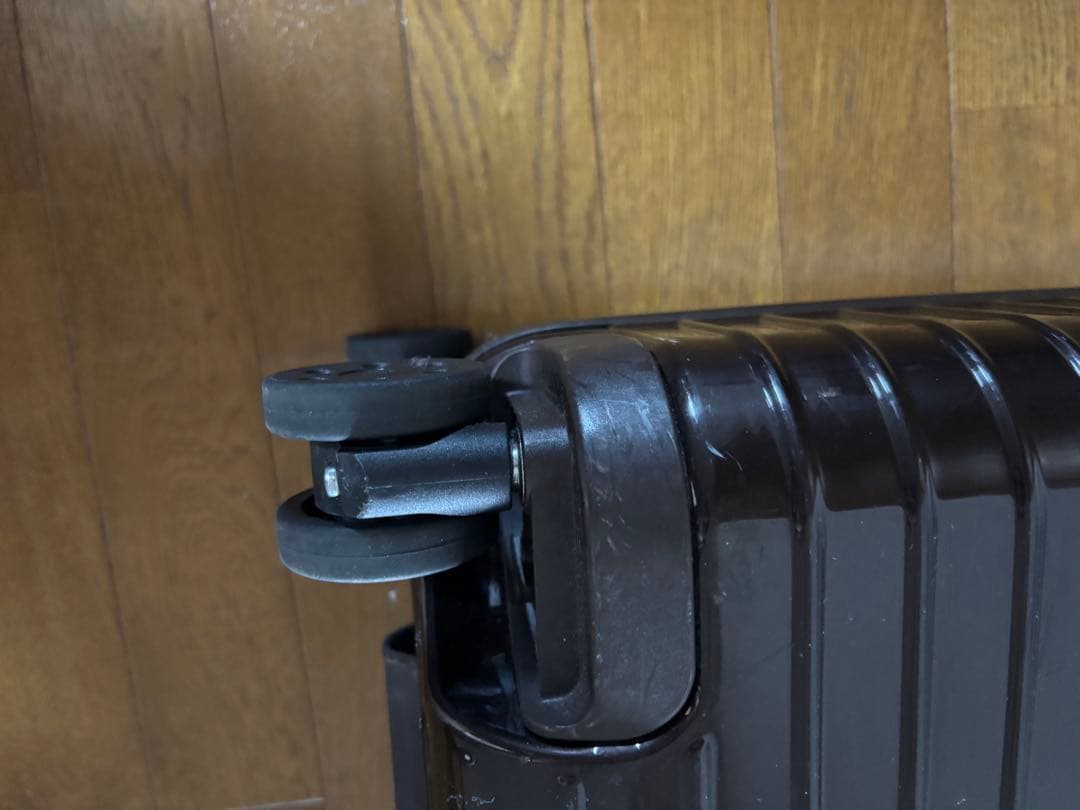 リモワ RIMOWA サルサ デラックス 4輪 SALSA