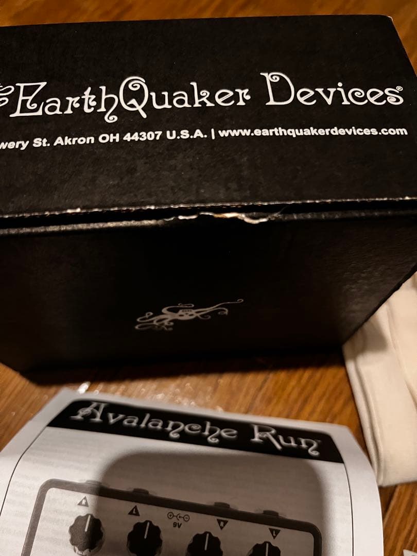 ギター EarthQuaker Devices Avalanche Run V2