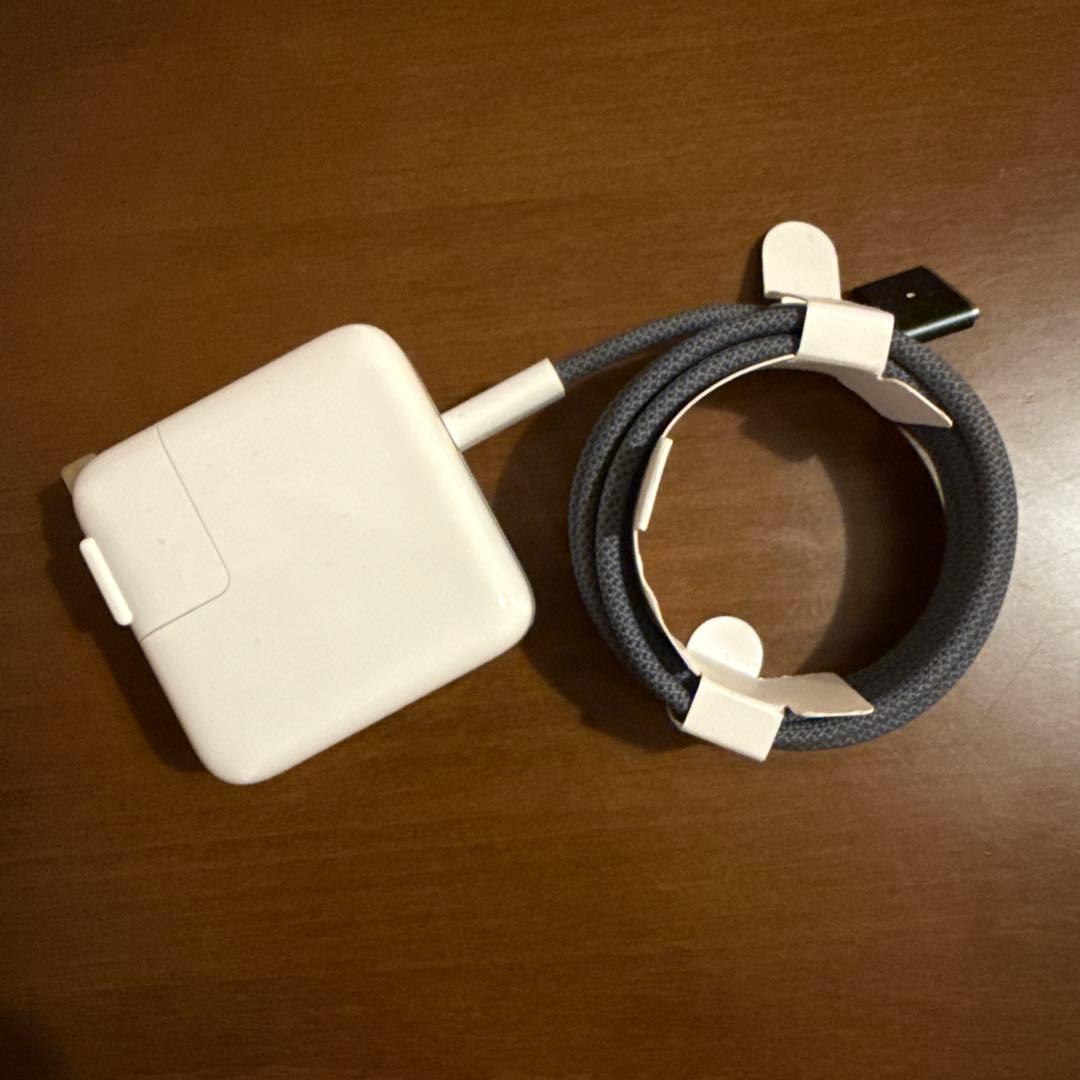 MacBook Air用 アダプターとケーブル　Apple 純正品
