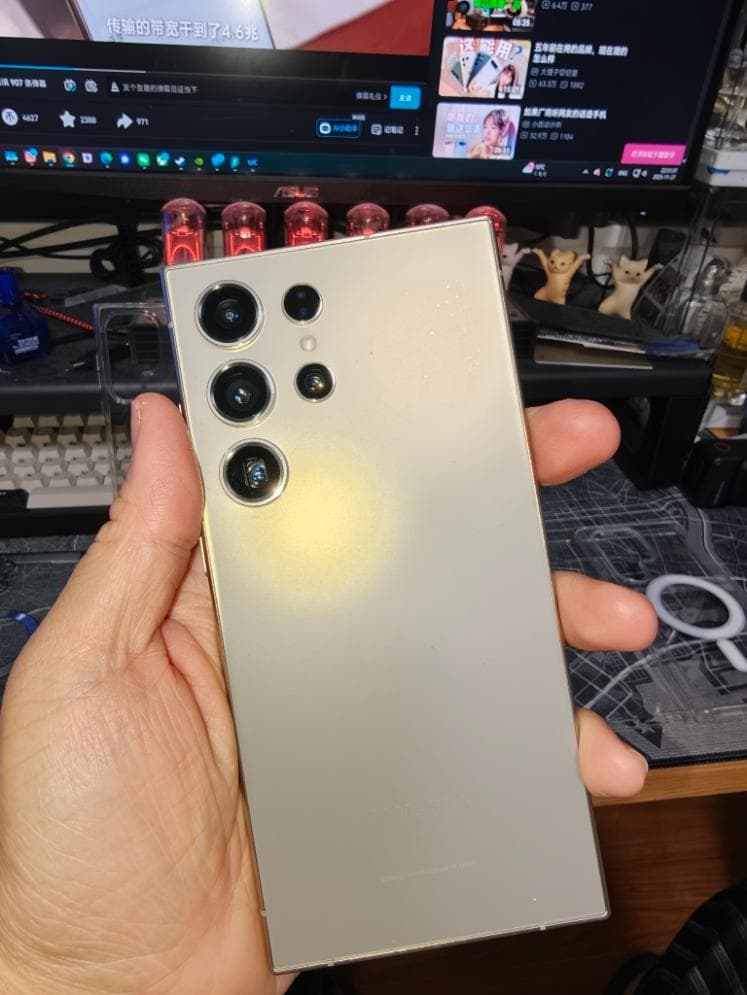 Galaxy S24 Ultra 本体 おまけケース付き