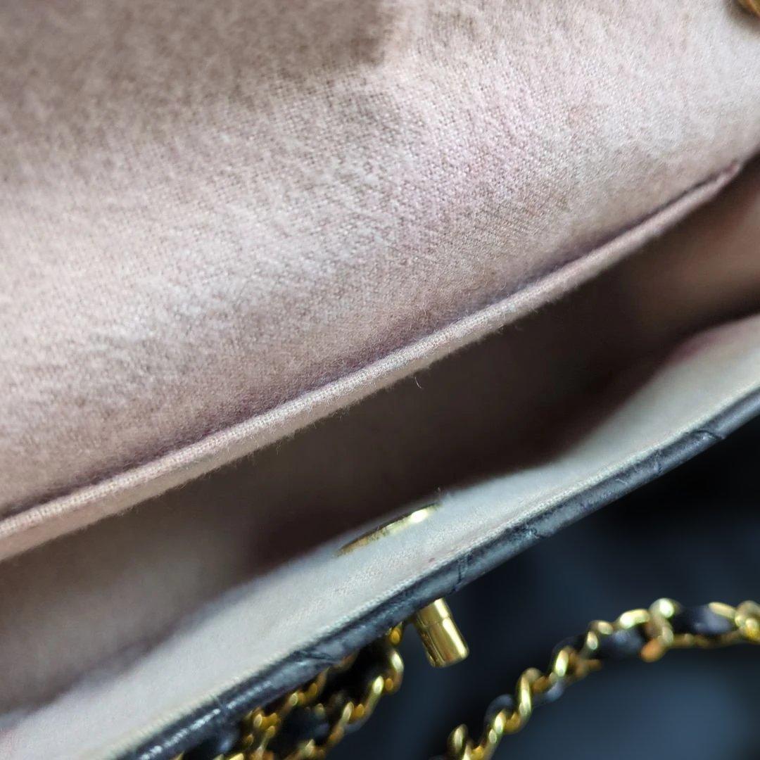 CHANELマトラッセ ブラックショルダーバッグ