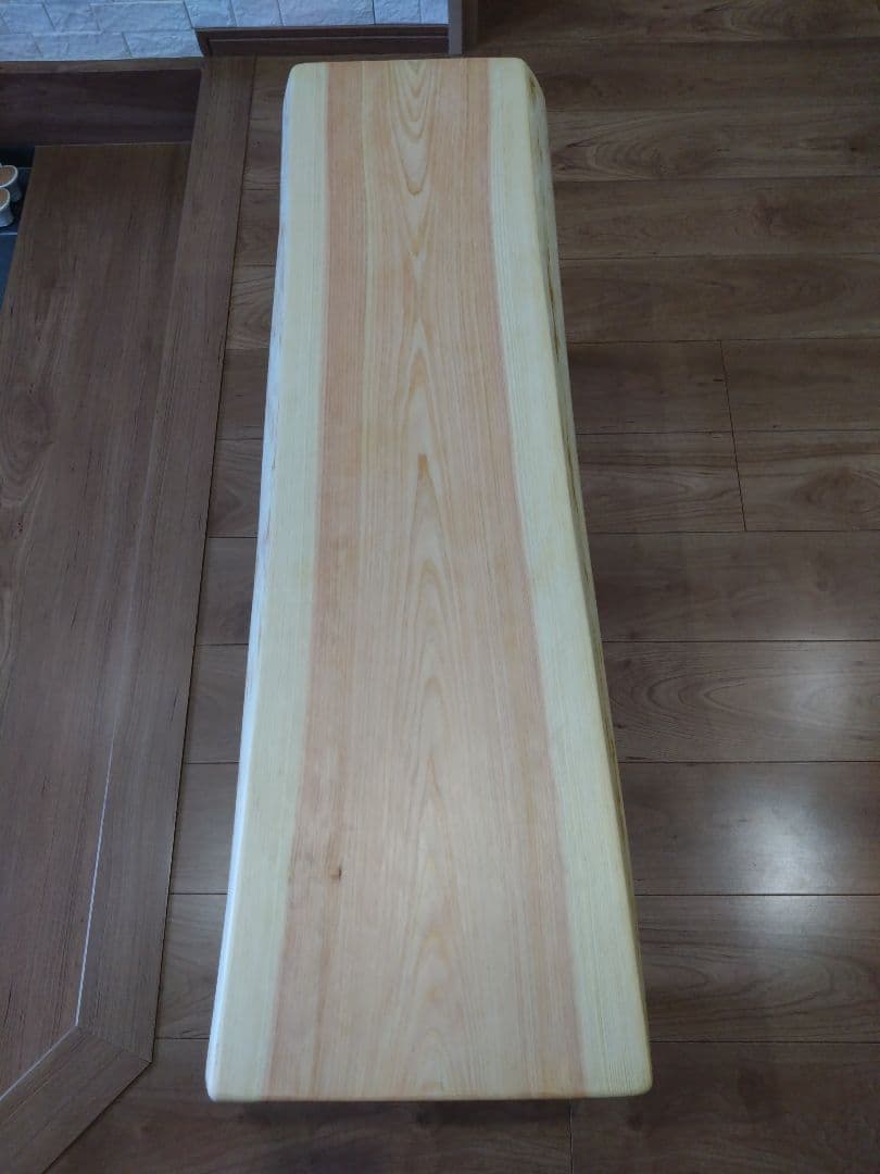 檜のベンチ（55）　かかのりになります❕❕耳付き、脚は檜の枝