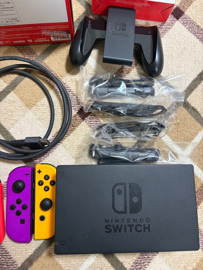 Nintendo Switch 本体 赤青紫オレンジ黄色