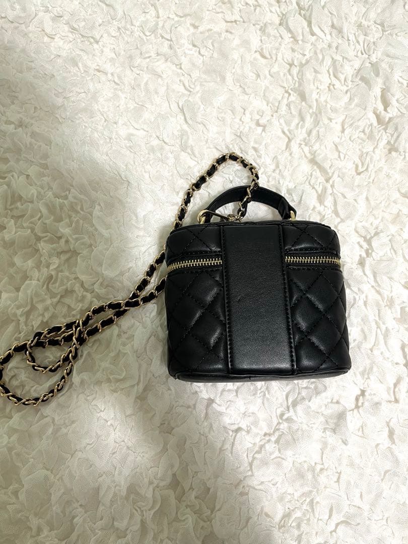 Darich ダーリッチ キルティングスクエアミニバッグ シルバーパーツ