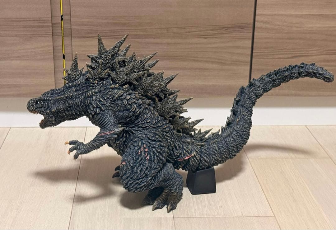 FAVORITE PRODUCTS LINE 呉爾羅(2023)