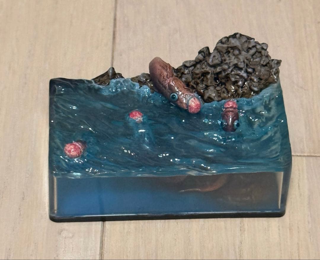 FAVORITE PRODUCTS LINE 呉爾羅(2023)