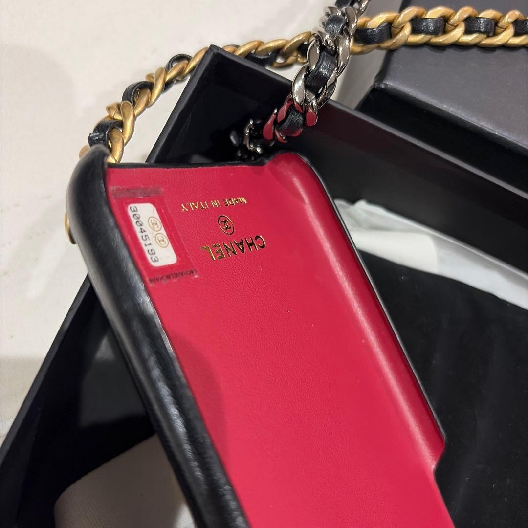 サリア　CHANEL iPhone11ケース ブラック