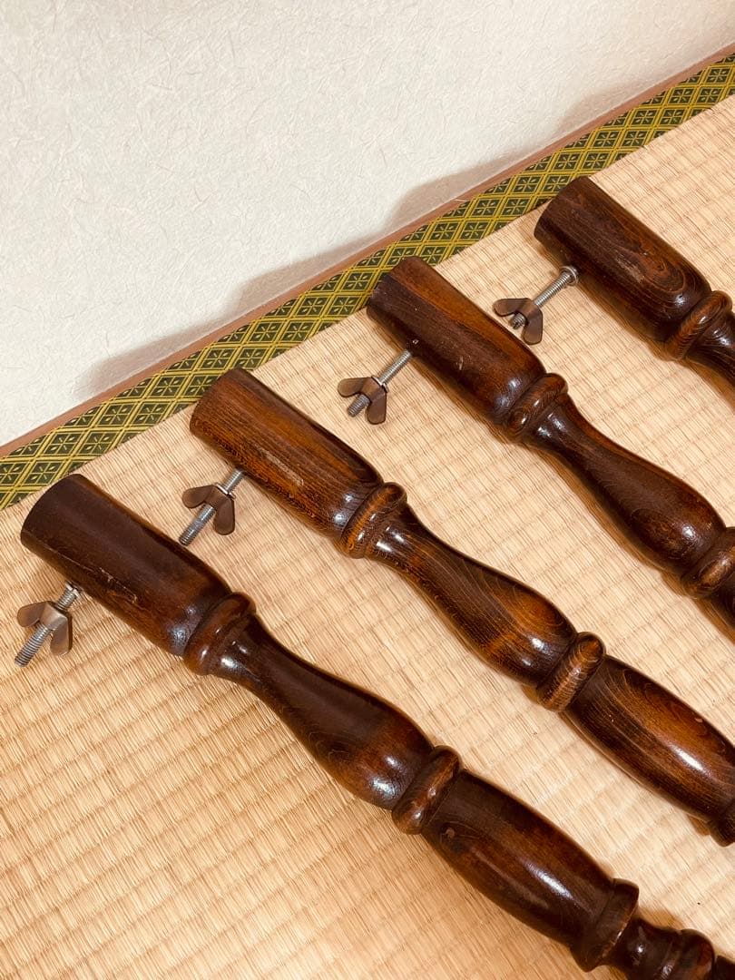 キツツキマーク 飛騨産業　レトロでアンティークなテーブル