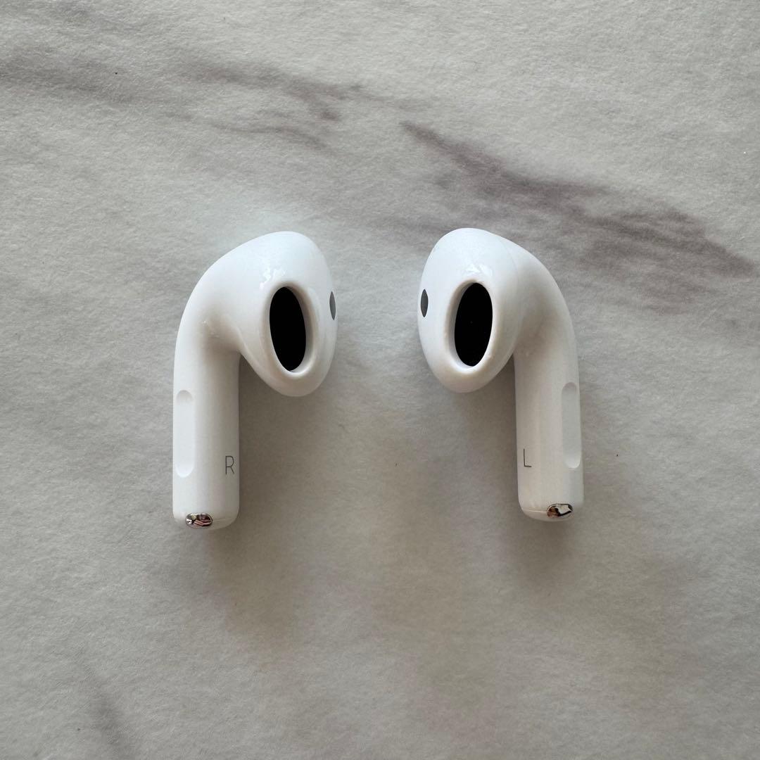 【箱あり】AirPods4(ANCなし)