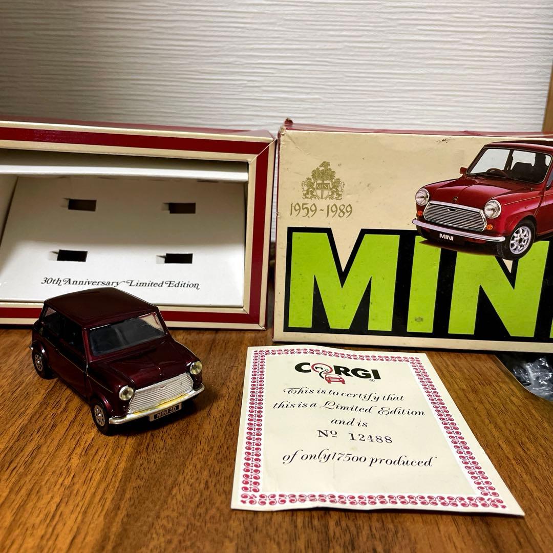 Corgi Mini 30 周年限定版 ミニカー シリアルNO12485