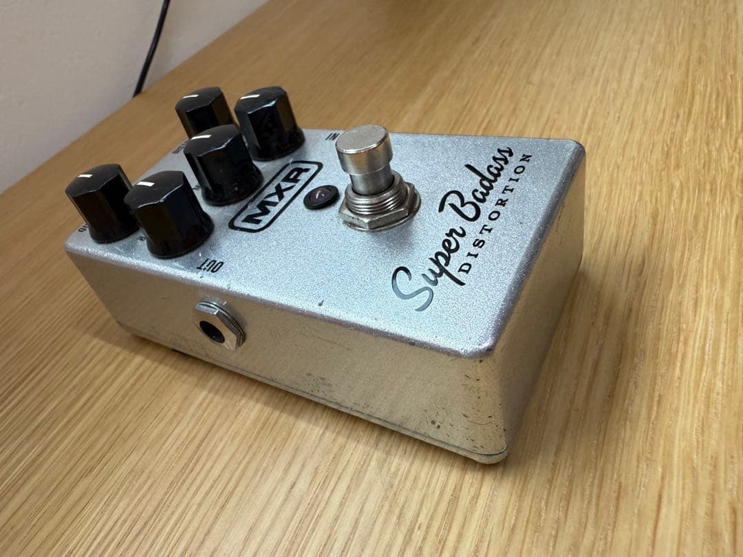 MXR Super Badass Distortion 箱付き