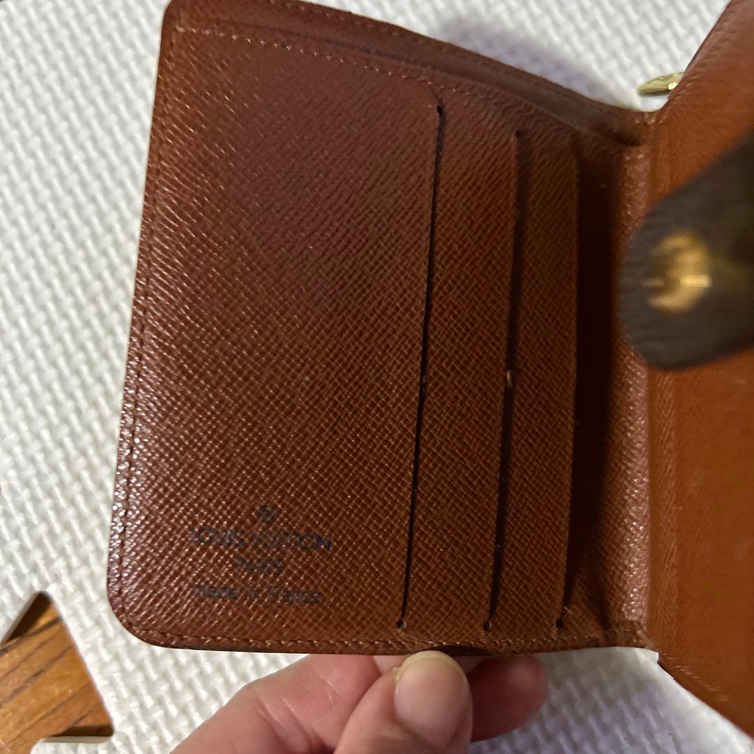 ルイヴィトン モノグラム コンパクトジップ 二つ折り財布 正規品
