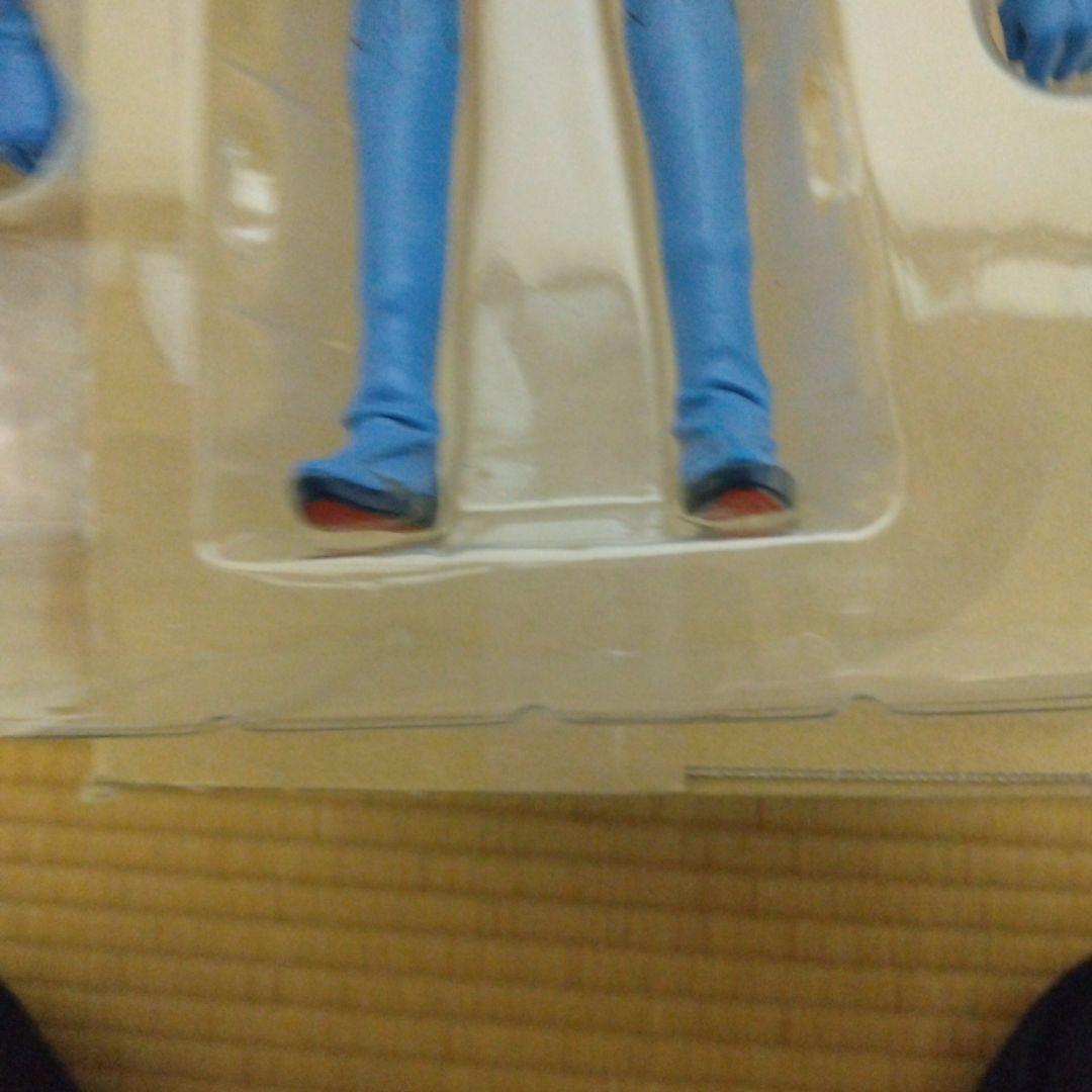 ヱヴァンゲリヲン新劇場版 碇シンジ プラグスーツ版 メディコム•トイ